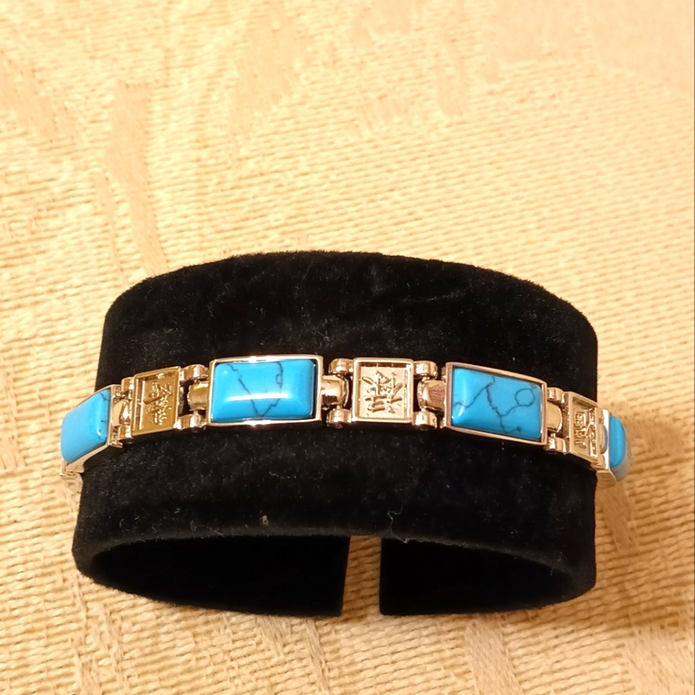 ****  Sizes ( 6.50in);( 7.in) **** MAGNETIC BY DESIGN BRACELET